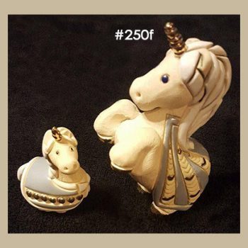 #250f - adult gold horn