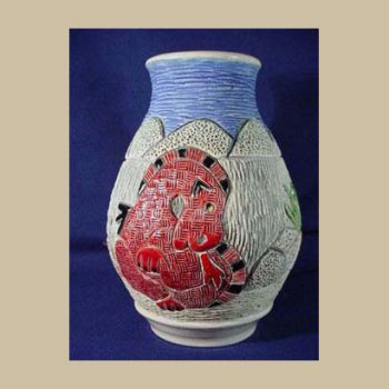 VA03 Rinconada Vase Dragons