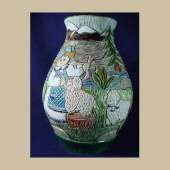 VA22_Rinconada Vase Sheep