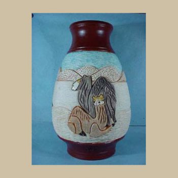 VA30_Rinconada Vase Camels