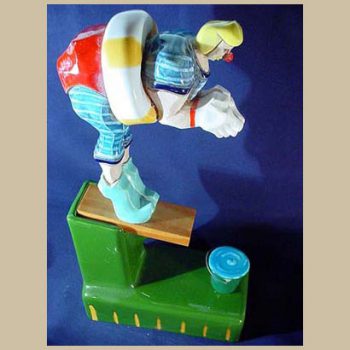 CL03Rinconada Clown over trampolin