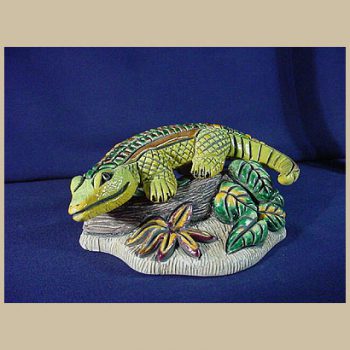 Lizard over rock #OT101