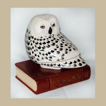 Snow Owl on book (Ltd.Ed. 3000) #LW426