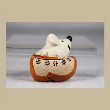 Mouse in Dutch Shoe #M49