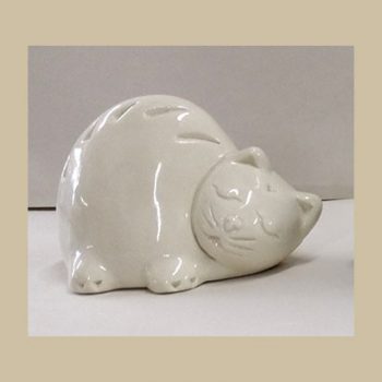 Sleeping Cat (Cream) #TX205c